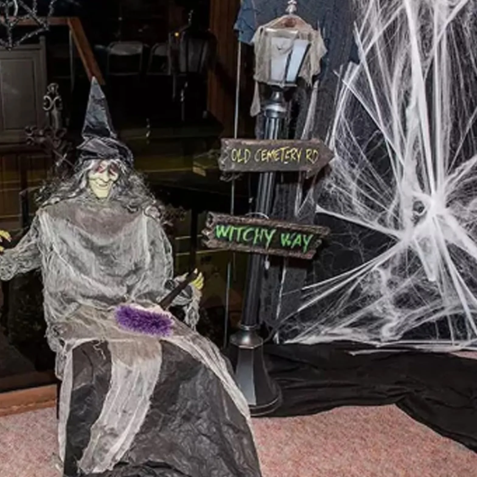 GWAWG Halloween pajęczyna 120 g, straszna dekoracja z 40 plastikowymi pająkami do domu, ogrodu lub na imprezę, dekoracja halloweenowa, pokrycie 40m²