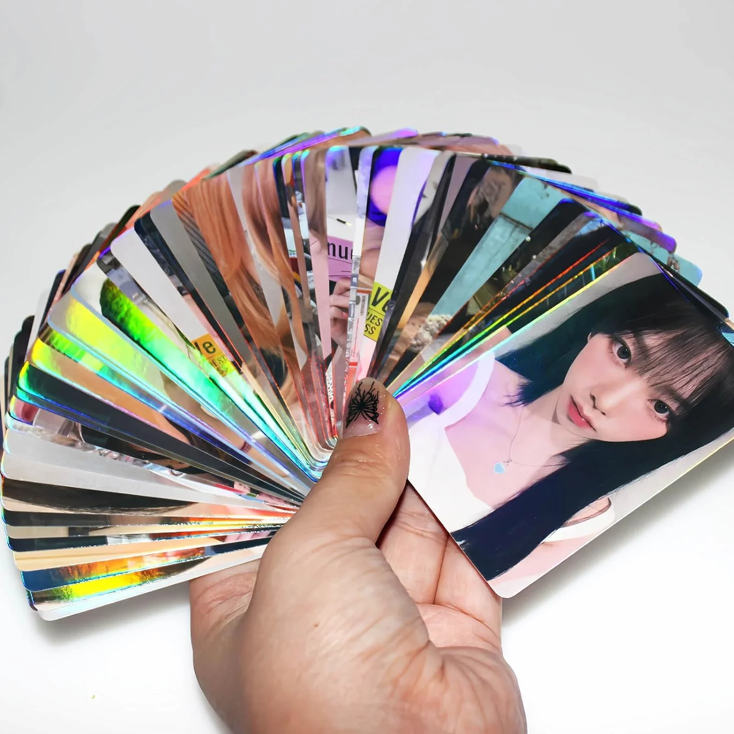 Aespa Photocard 50 szt. Kpop aespa laserowa fotokartka Kpop Aespa album karta Aespa Lomo kartki okolicznościowe KARINA fotokartka/zimowa fotokartka/fotokartka Giselle / fotokartka NINGNING
