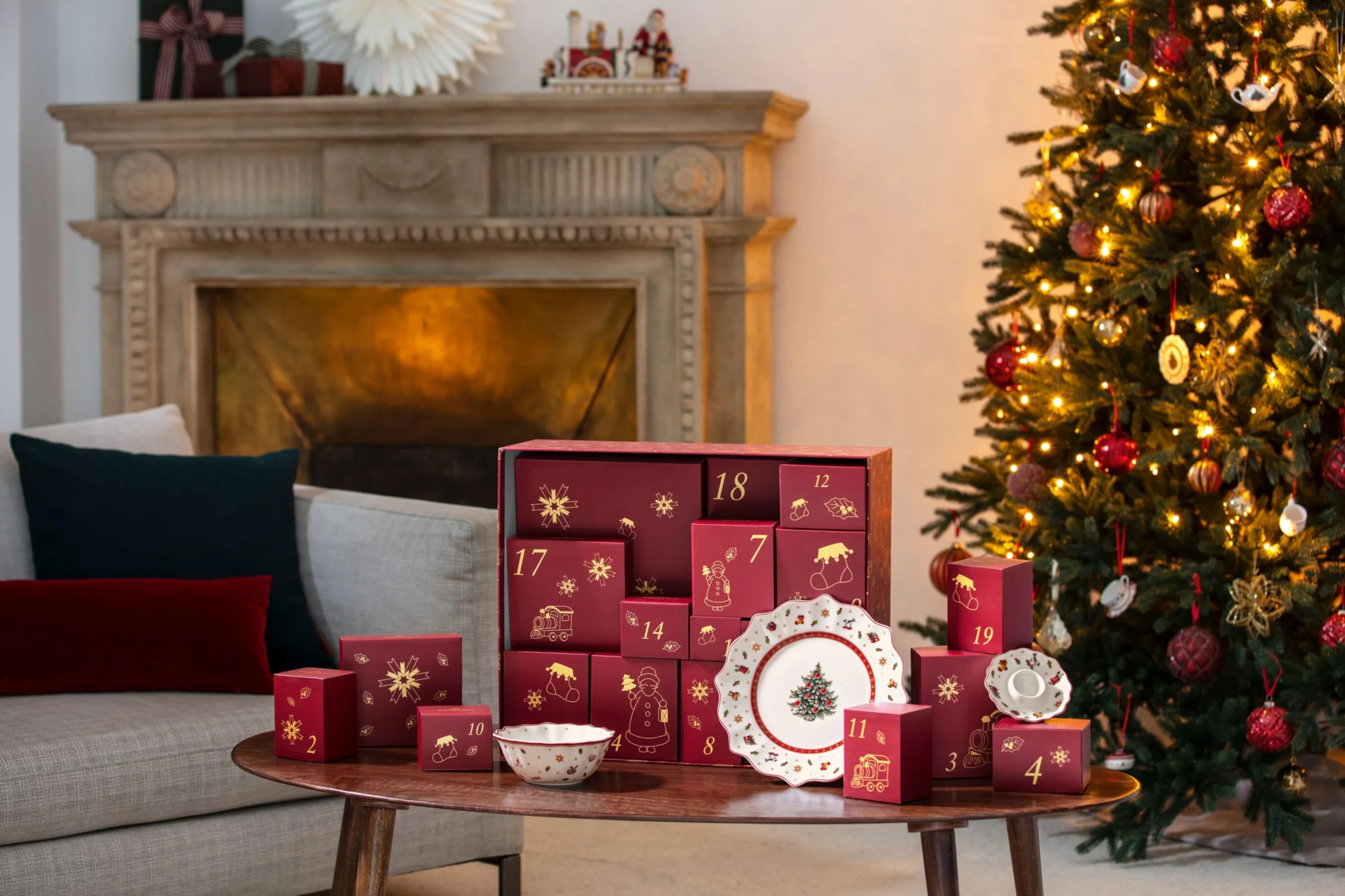 Villeroy & Boch - Christmas Toy's kalendarz adwentowy 2025 kolorowy, Boże Narodzenie, kalendarz adwentowy z naczyniami 24 pary drzwiczek, dekoracja świąteczna, kalendarz świąteczny, porcelana Premium