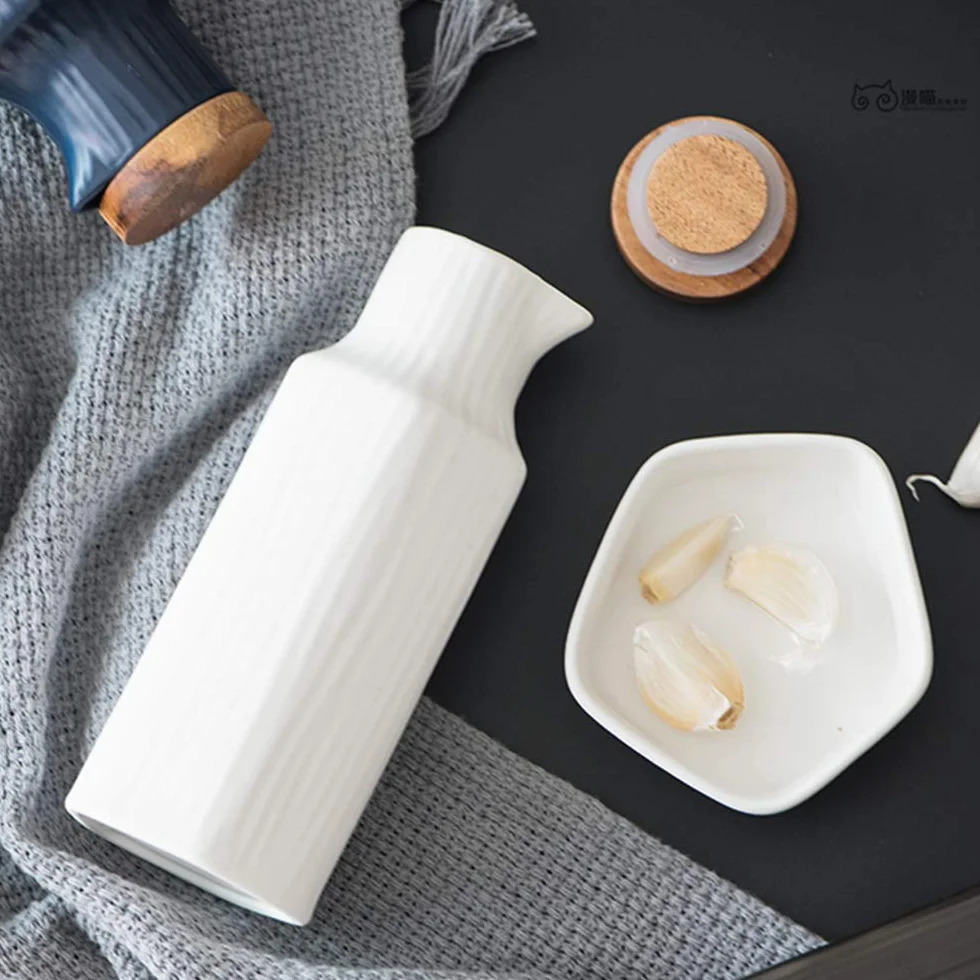 Ceramiczny dozownik oleju 300 ml, butelka oleju bez kapania, dozownik oliwy z oliwek, pojemnik na przyprawy z pokrywką