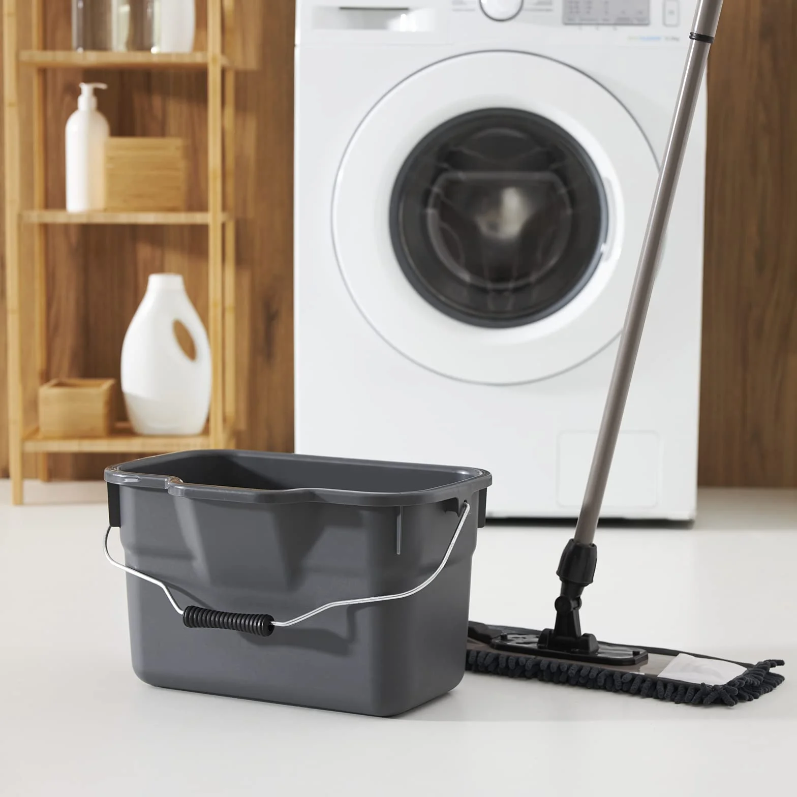 Rotho 1752708853 Basic Kwadratowe Wiadro z Uchwytem i Skalą, Tworzywo Sztuczne, Antracyt, 12 L