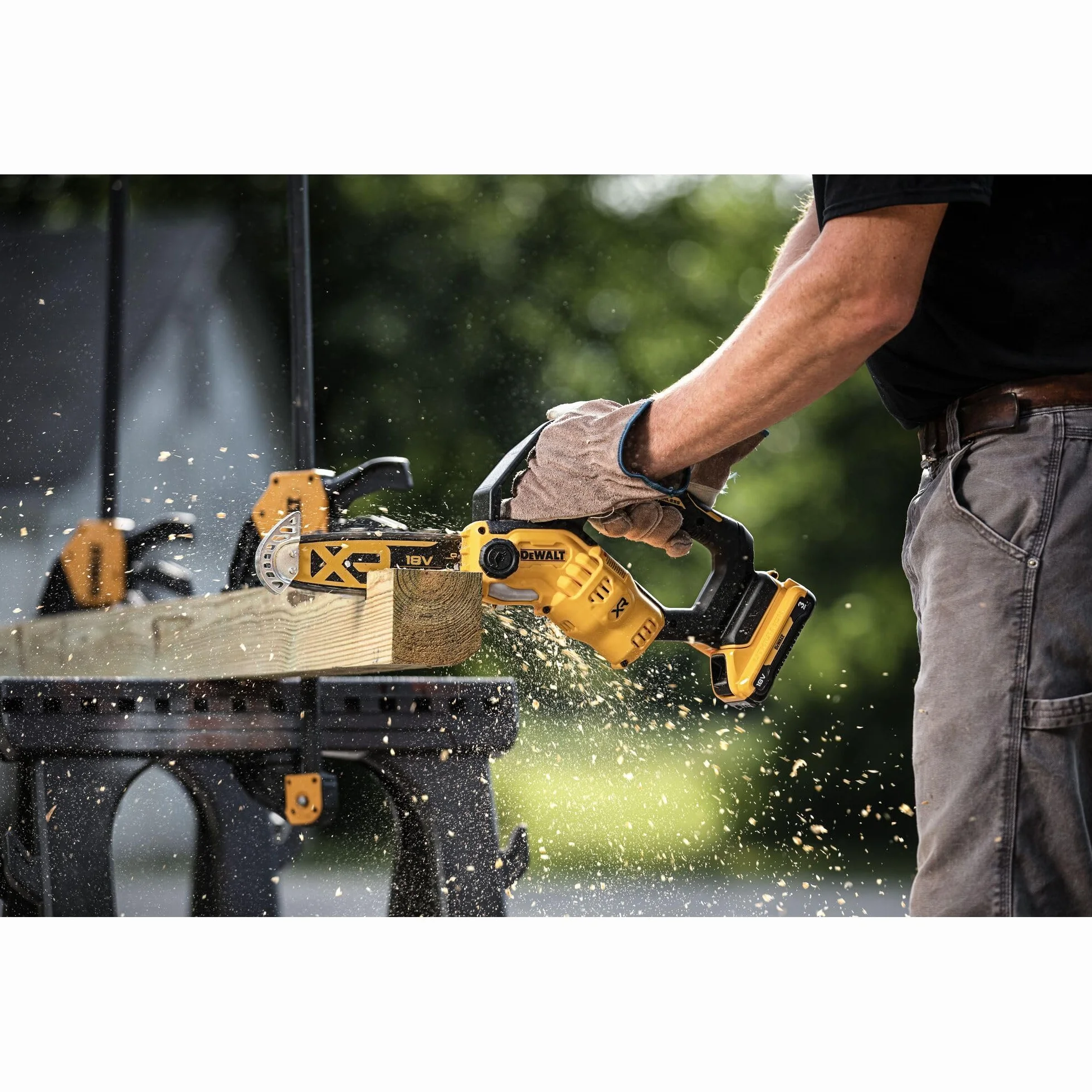 DEWALT DCMPS520N-XJ akumulatorowa piła do gałęzi 18 V (miecz 20 cm, silnik bezszczotkowy, automatyczne smarowanie łańcucha, metalowa ochrona na czubku miecza, boczne napięcie łańcucha, dostawa bez