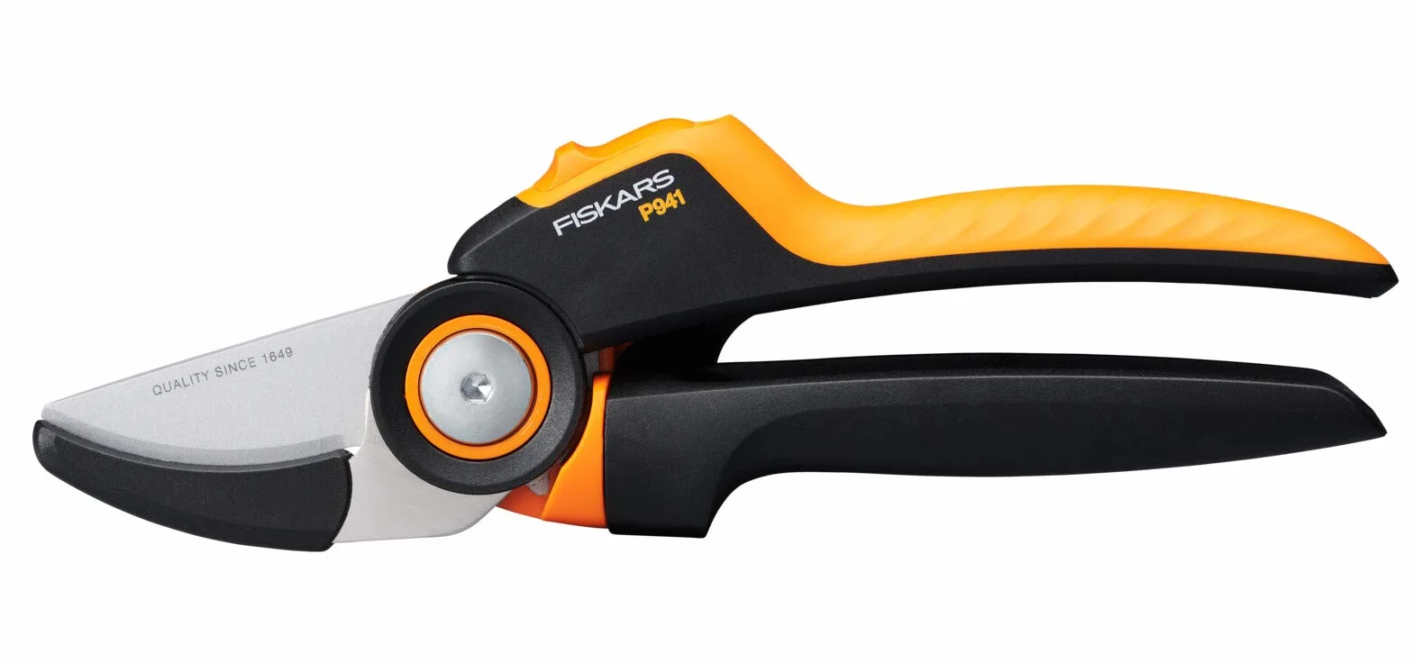 Fiskars Sekator kowadełkowy, X-series PowerGear, P941, Z uchwytem rolkowym, Do suchych gałęzi, Powłoka nieprzywierająca, Ostrza ze stali nierdzewnej, Długość: 22,2 cm, Czarny / pomarańczowy, 1057174
