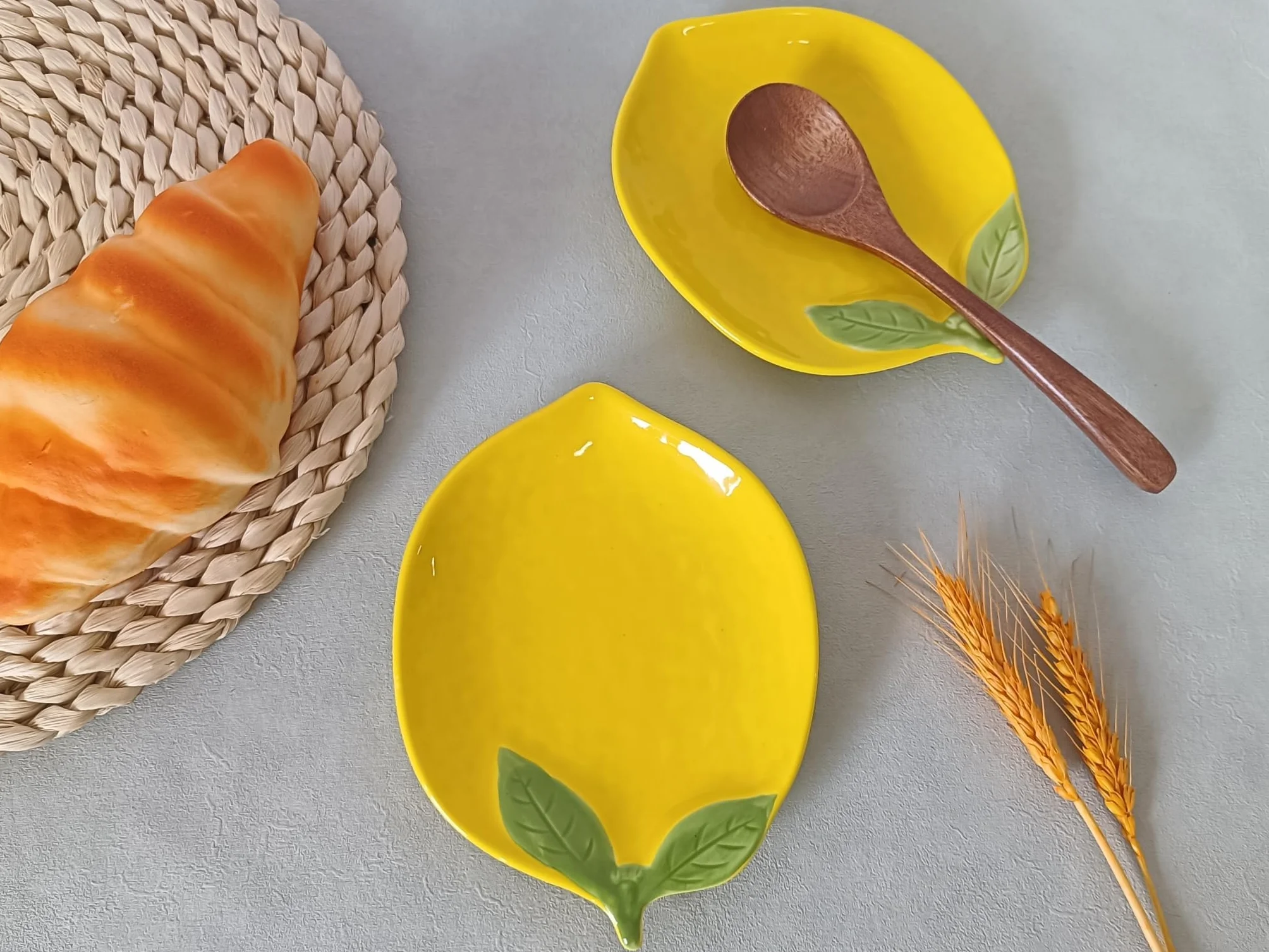 Ceramiczna półka na łyżki w kształcie cytryny, kolorowa półka na łyżki z dekoracją liści, uchwyt na łyżki do kuchni, nadaje się do mycia w zmywarce, Spoon Reest Ceramic na łyżki kuchenne, łyżeczki do