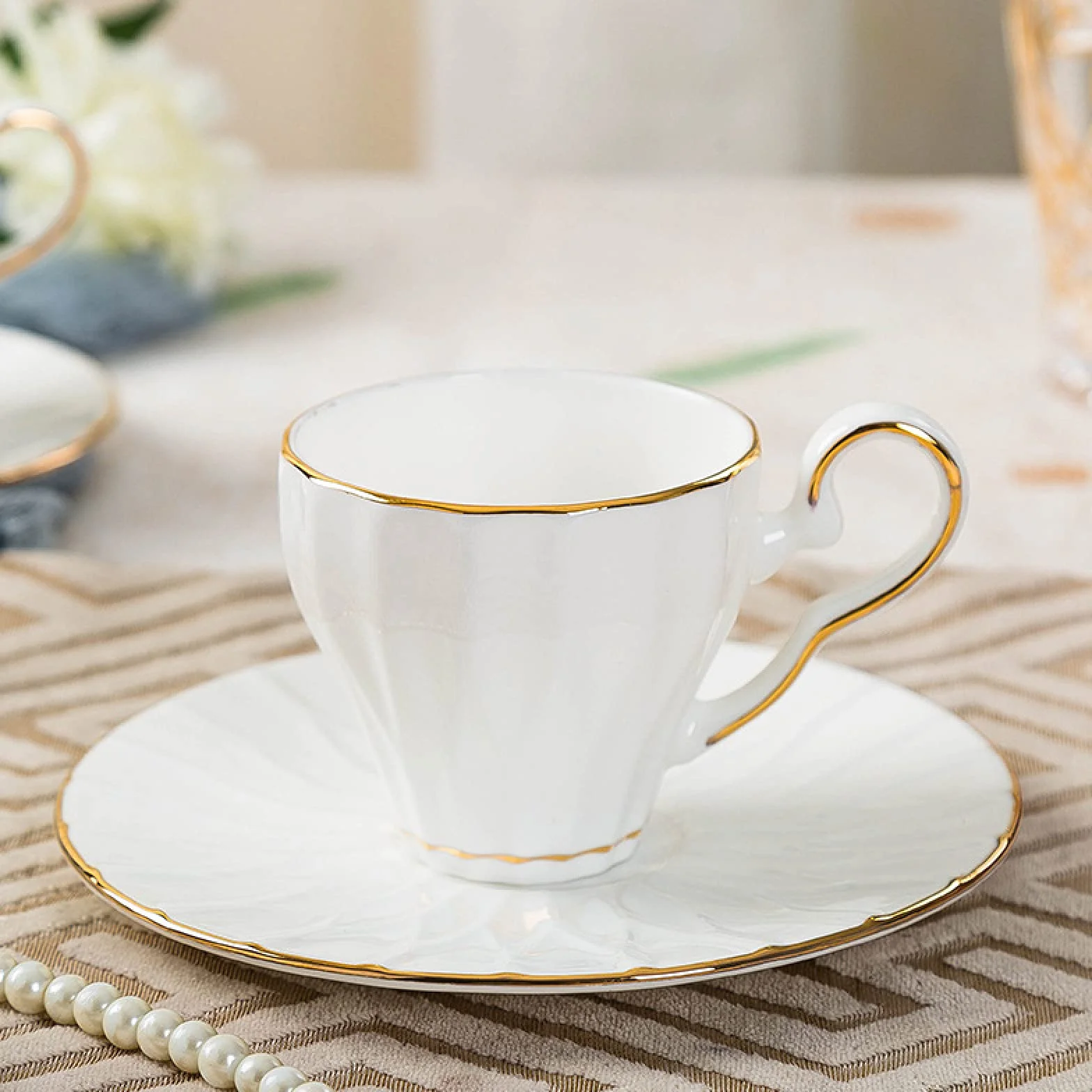 zestaw do herbaty Zestaw do herbaty dla dorosłych Porcelana Kawa Herbata Zestawy upominkowe Filiżanki i dla 6 osób z ceramicznym czajnikiem i cukiernicą