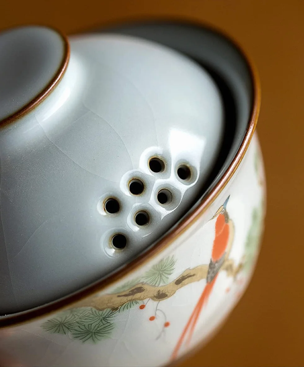 Elegancki chiński ceramiczny zestaw do herbaty wzór ptaka Gaiwan i miska wysokiej jakości akcesoria do herbaty do dekoracji domu dla entuzjastów herbaty i kolekcjonerów