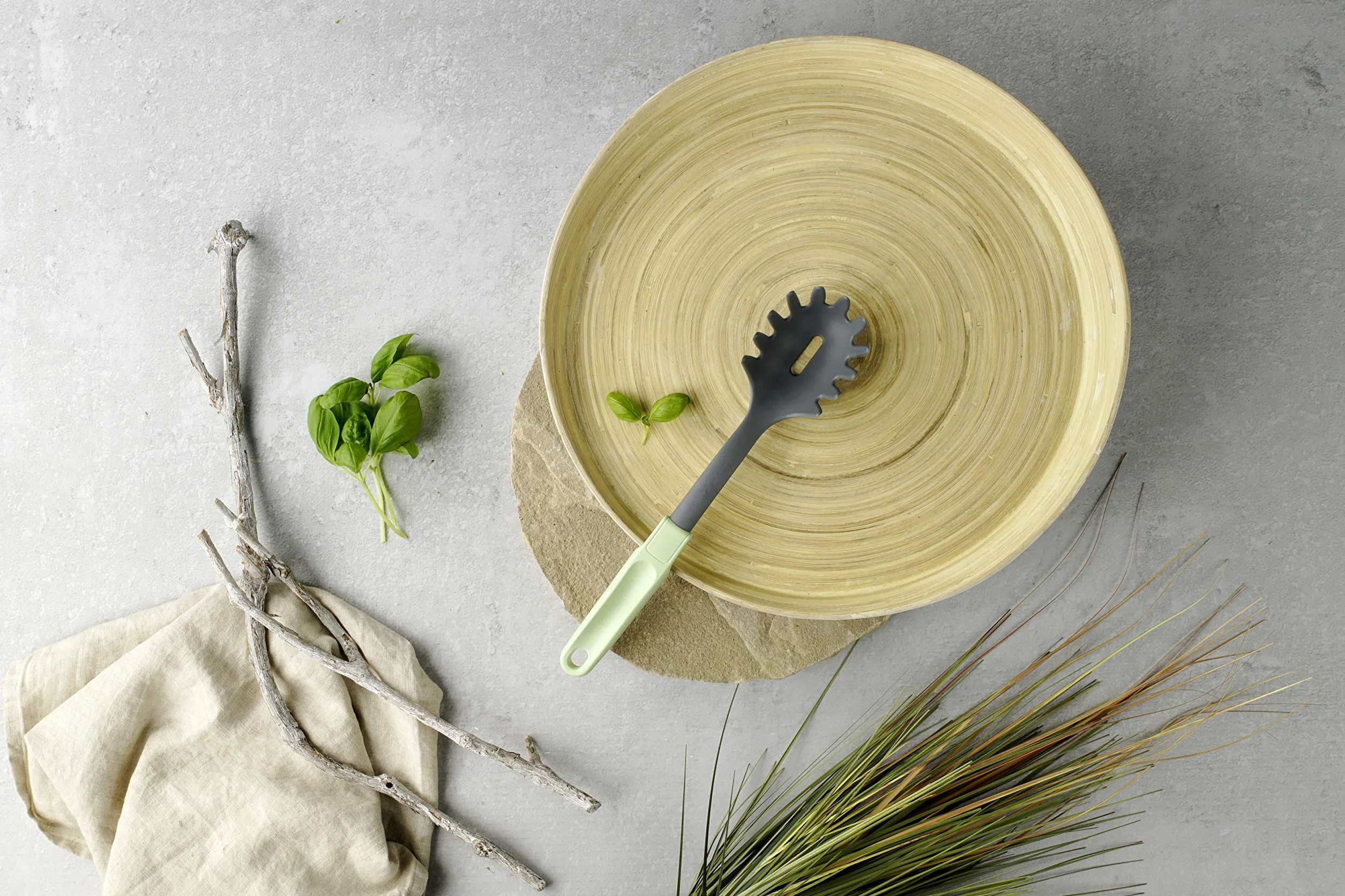 FACKELMANN Łyżka do spaghetti, miętowo-zielona/jasnoszara, 33 cm
