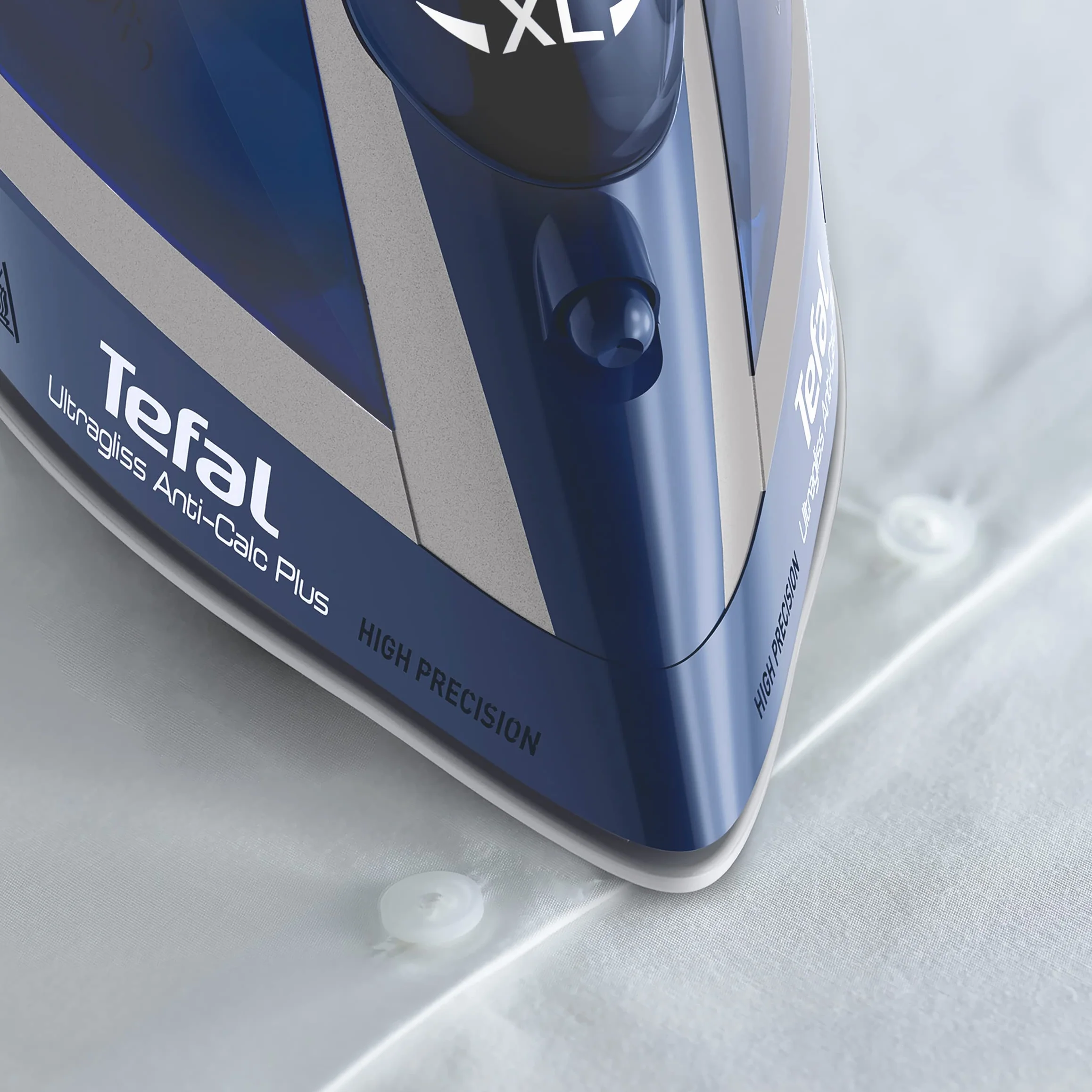 Tefal FV6830 Ultragliss Anti-Calc Plus Żelazko Parowe, 2800 W, Niebieski/Biały