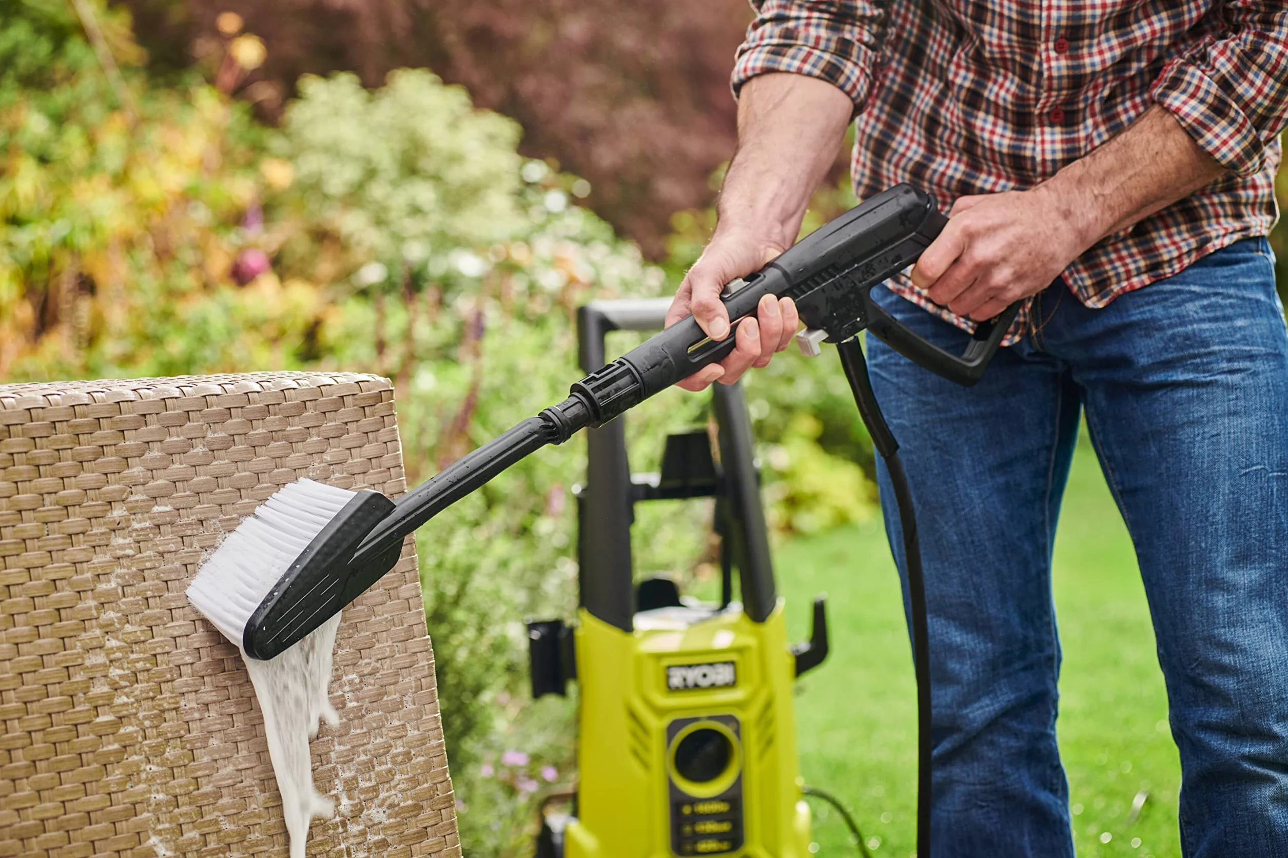 Ryobi Myjka Ciśnieniowa, RY140PWA, Moc Silnika 1800 W, maks. Ciśnienie 140 Bar, Przepływ 420 l/h, Wąż 6 m, Szybkozłącze, Lanca Vario, Lanca Turbo, Szczotka Uniwersalna