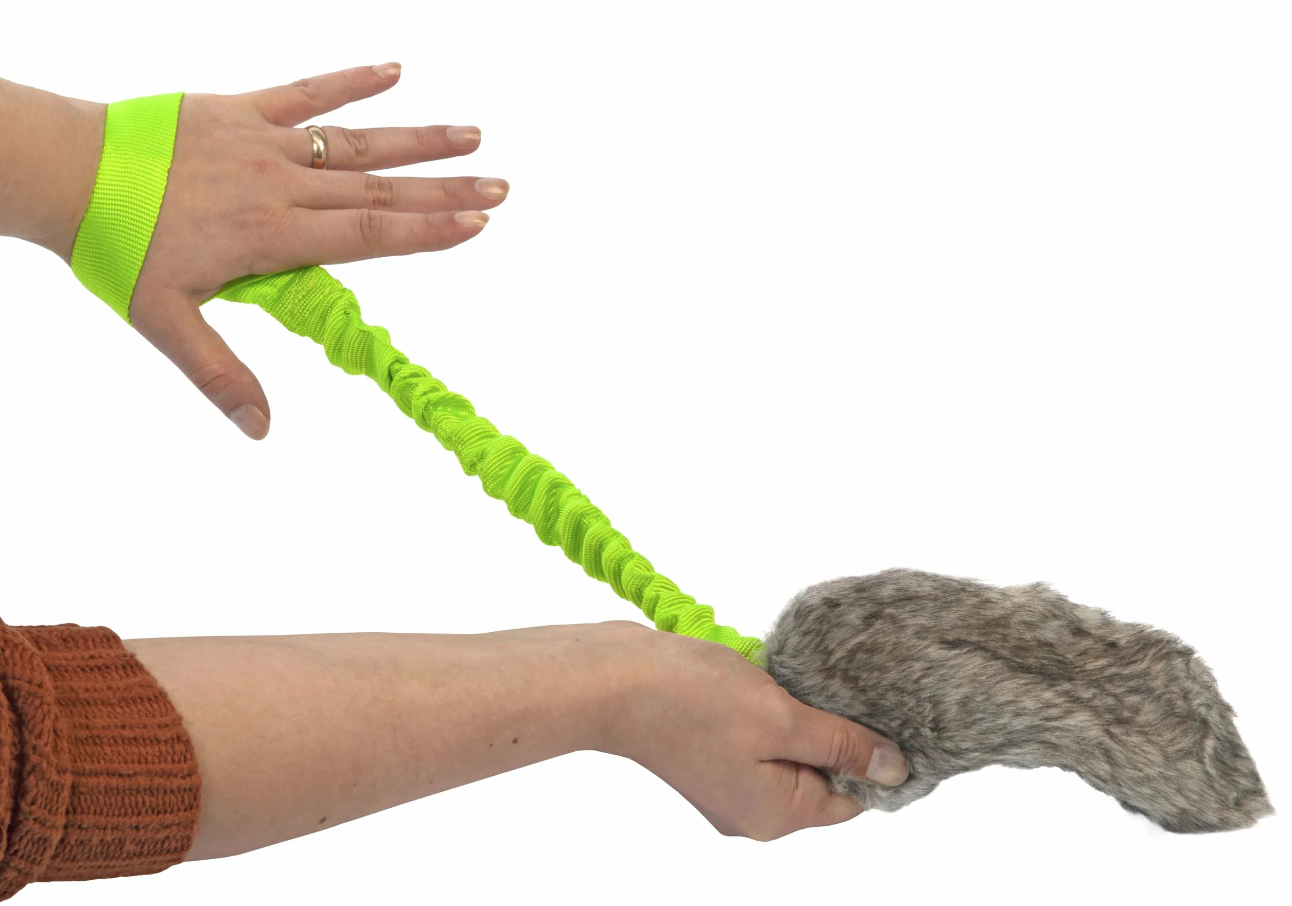 DINGO Zabawka dla psa ze sztucznego futerka na rączce bungee, szarpak z piszczałką 55 cm Zielony
