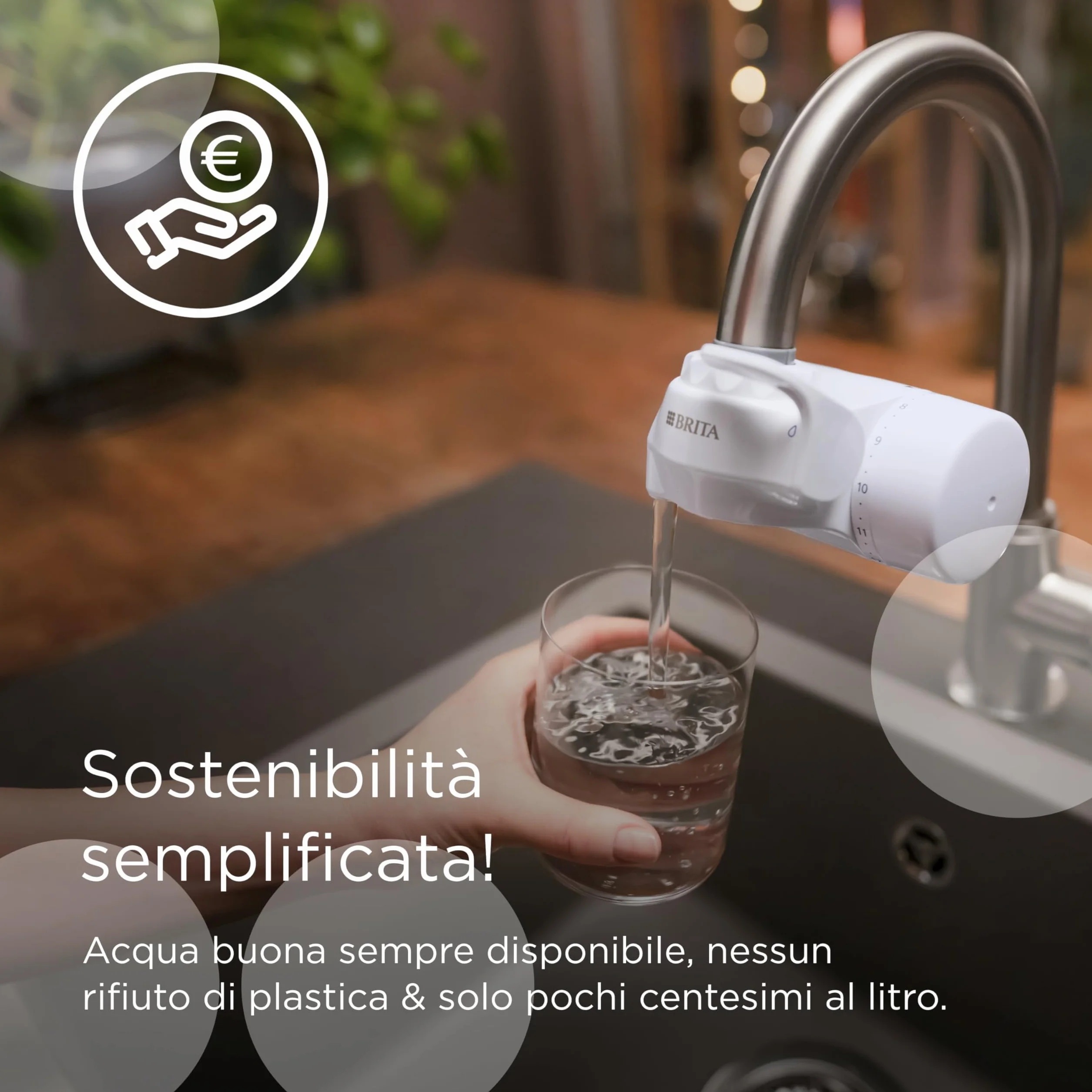 BRITA ON TAP V System filtrów wody, w zestawie 1 wkład: zrównoważona woda o dobrym smaku bezpośrednio z kranu, redukuje mikrocząstki, PFAS, metale i substancje wpływające na smak.