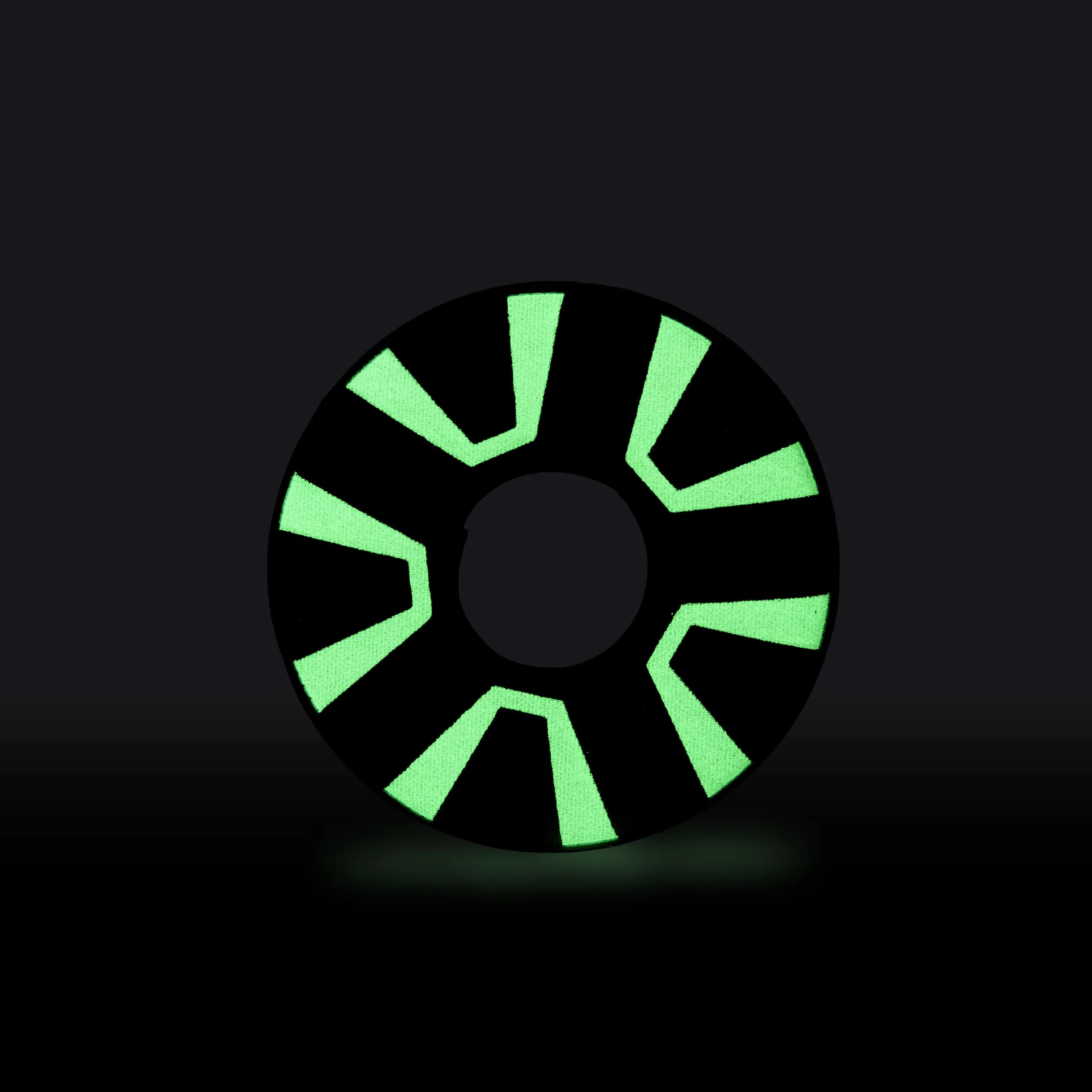 Chuckit! Max Glow Latający Pierścień Frisbee dla Psa - Ładowalny, Wysoka Widoczność