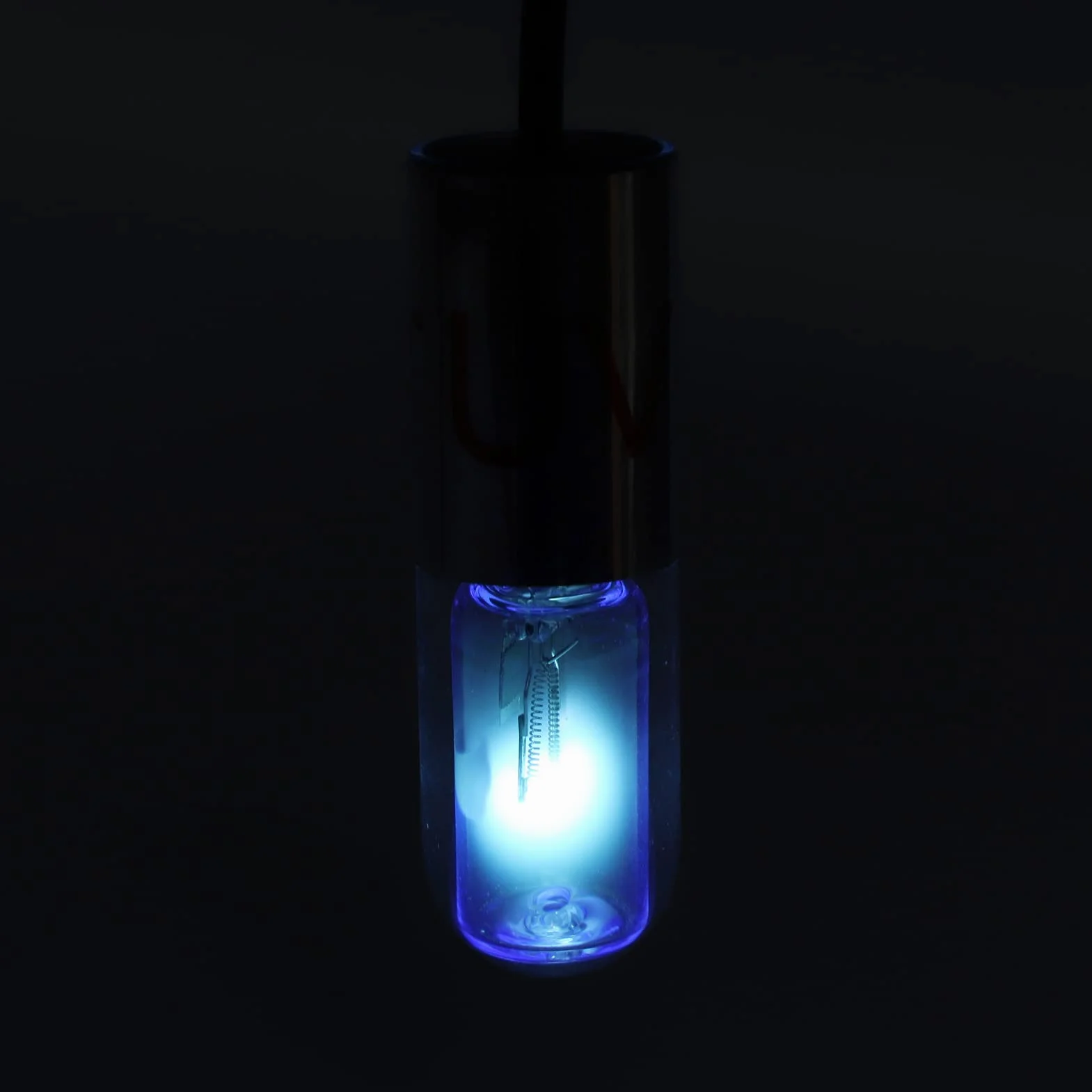 Lampa Aquarium Clean Light 3W Wodoodporna UV Sanitizer Fish Tank Light 10 000 godzin Zatapialne z mocowaniem Przyssawka do czyszczenia glonów