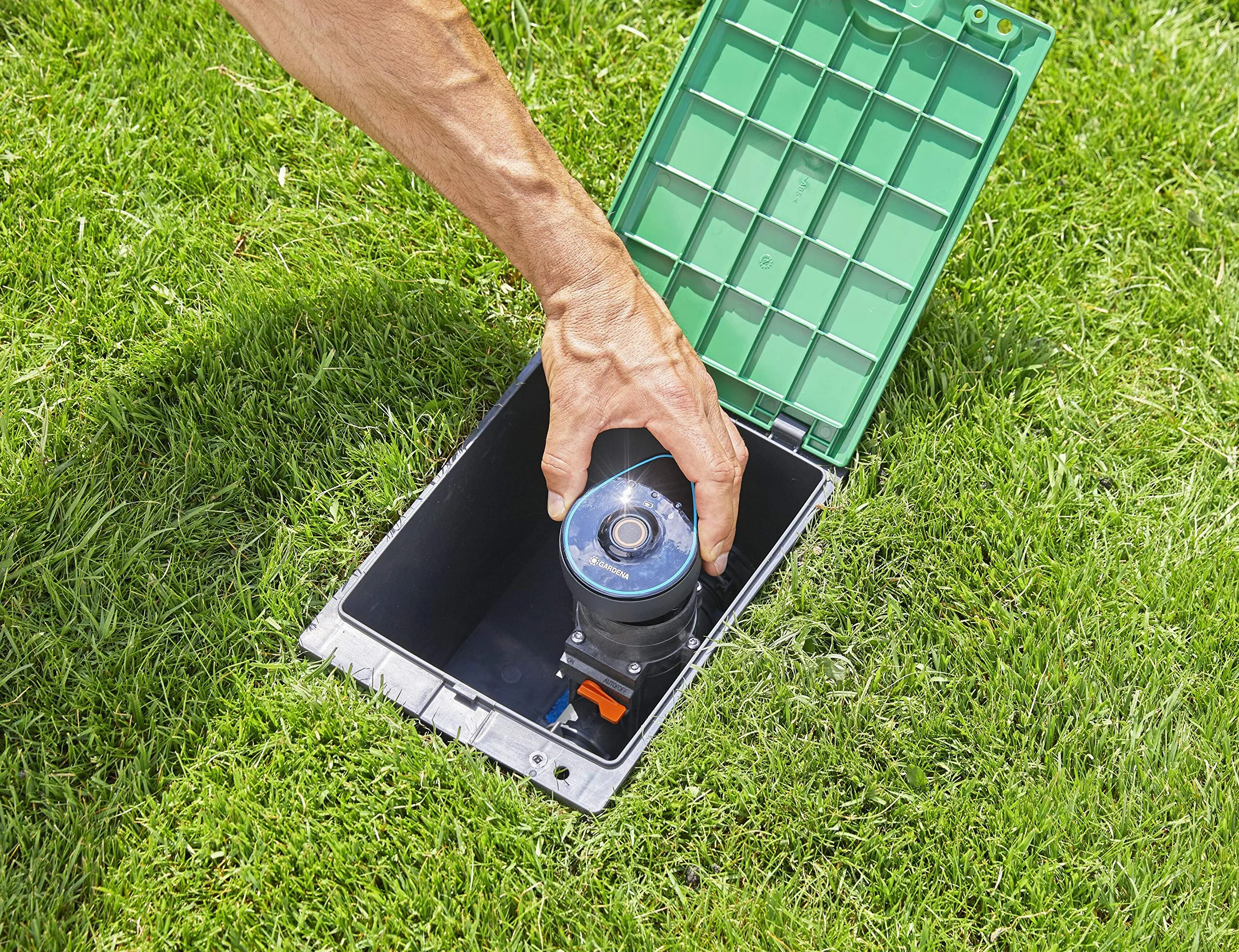 Gardena element sterujący 9 V Bluetooth: Jednostka sterująca do automatycznego i niezawodnego nawadniania, możliwość konfiguracji za pomocą aplikacji Bluetooth, bezprzewodowa (01287-20)