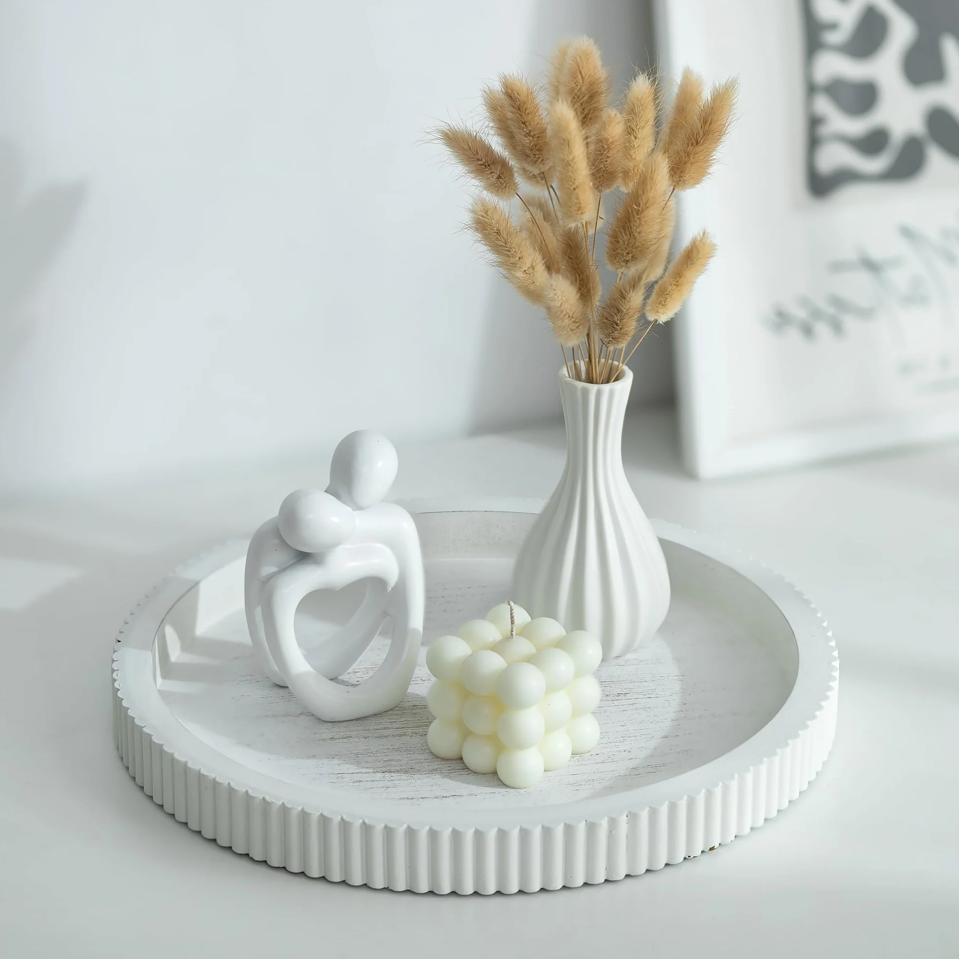 Hanobe Okrągła dekoracyjna taca Deco: Shabby Chic Białe drewniane tacki do serwowania do kuchni salonu - 30 cm Nowoczesna dekoracja domu Pionowe paski na stolik kawowy Wejście