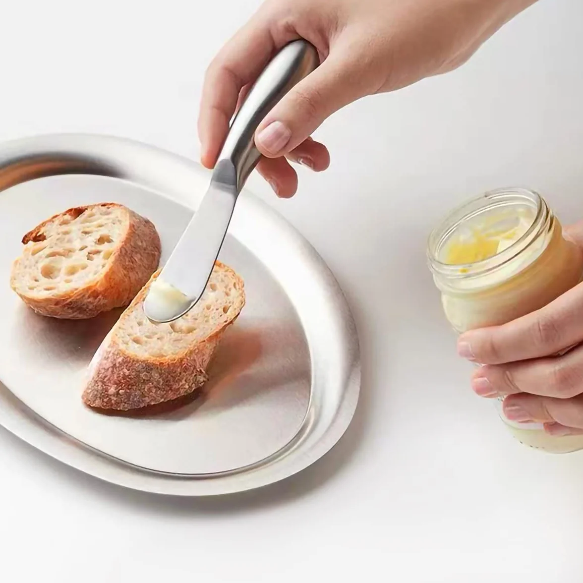 2 szt. Nóż do masła, zestaw noży do masła kuchennego, zestaw noży do serów z ergonomicznym wydrążonym uchwytem, nóż śniadaniowy do rozsiewacza sera (srebrny)
