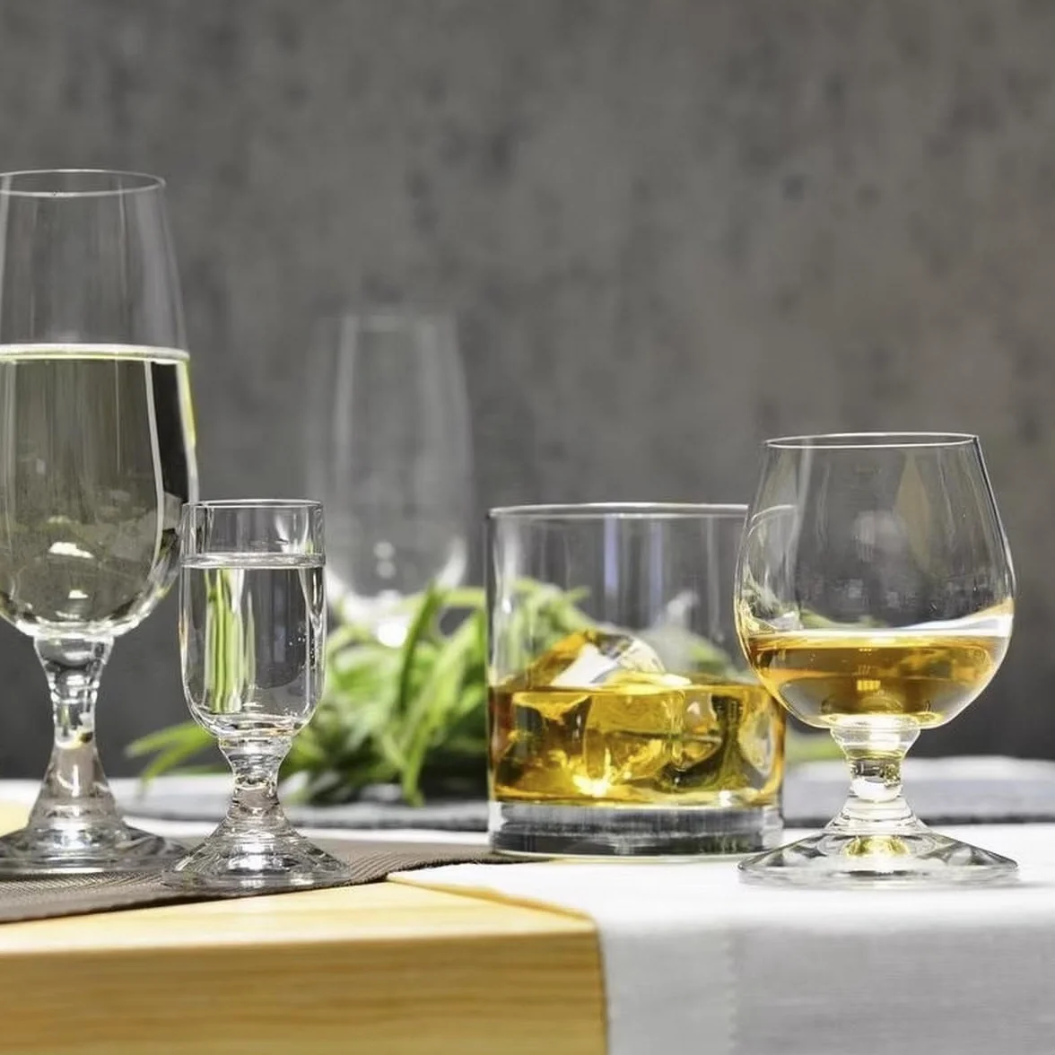 KROSNO | Szklanki do whisky, drinków i wody | Zestaw 6 x 250 ml | Kolekcja Balance | Bezołowiowe szkło | Prosty, klasyczny design | Na imprezy i przyjęcia | Do zmywarki