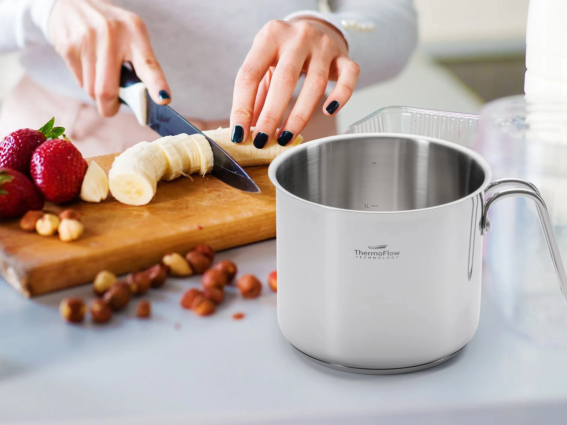 Rosmarino Garnek do mleka, ze stali nierdzewnej 1500 ml, do kuchenek indukcyjnych, nowoczesny garnek do mleka z 3-warstwowym stalowym dnem