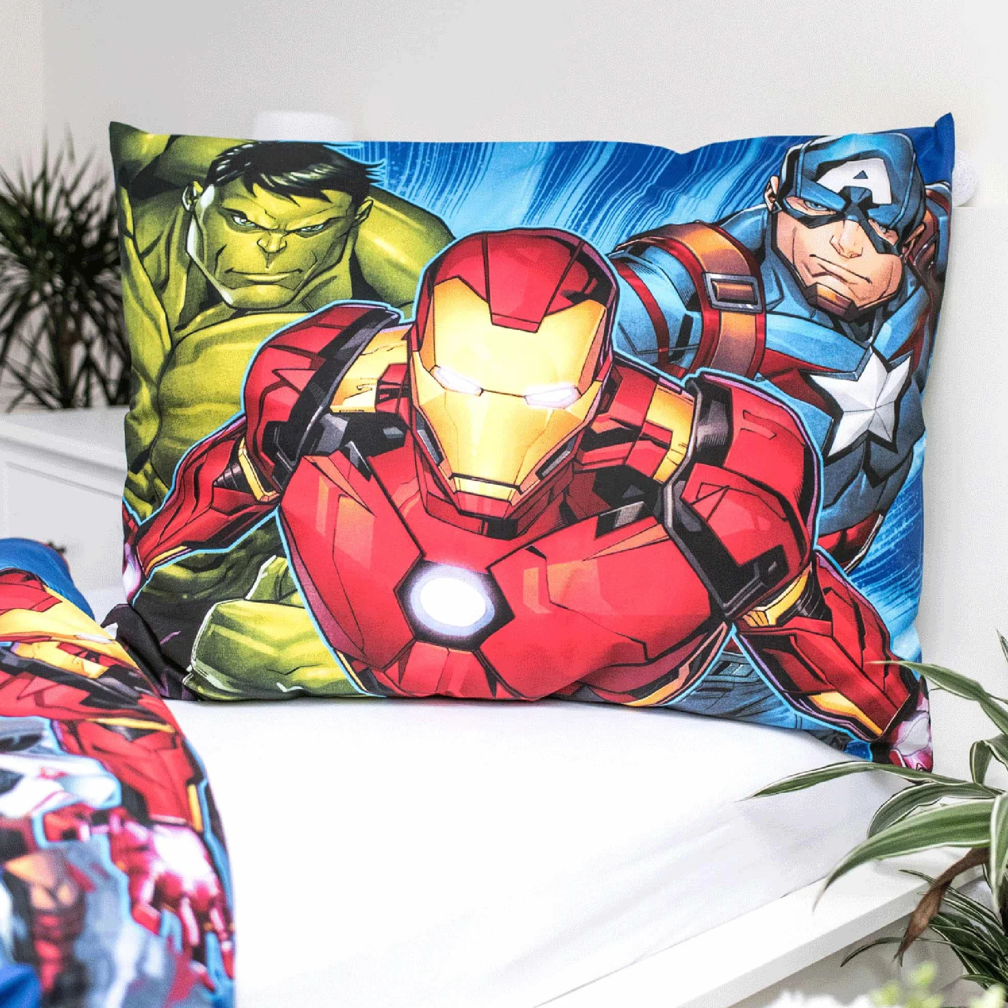 Jerry Fabrics Zestaw pościeli Marvel Avengers Poszwa na kołdrę 140 x 200 cm i poszewka na poduszkę 70 x 90 cm