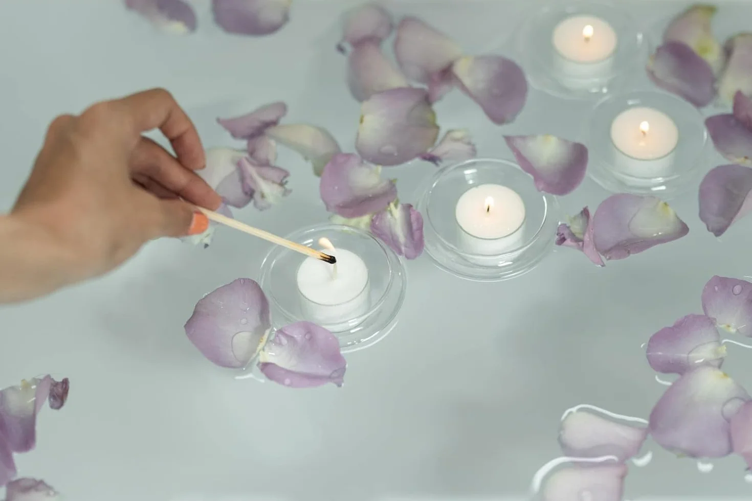 Horeca Candles Świece tealight w przezroczystym kubku, 50 sztuk, czas palenia 8 godzin, biały wosk, bezdymne, bezkapiące, bezzapachowe świece tealight luzem