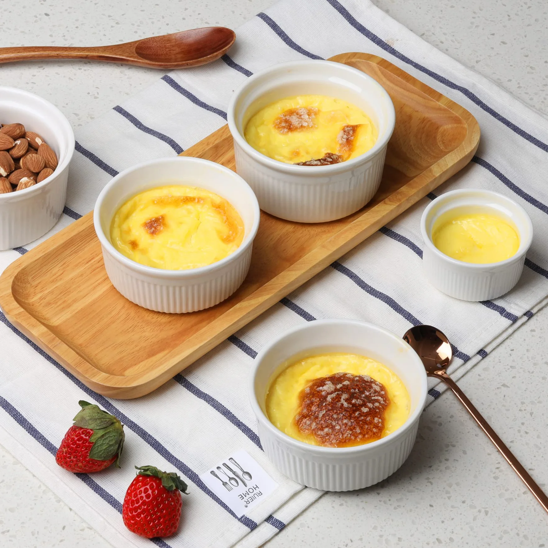 ComSaf 9 cm biała porcelanowa ramekins zestaw 6 filiżanek do pieczenia 175 ml do sufletu, creme brulee, kremów, budyni, puddingu i lodów - trwałe 170 ml