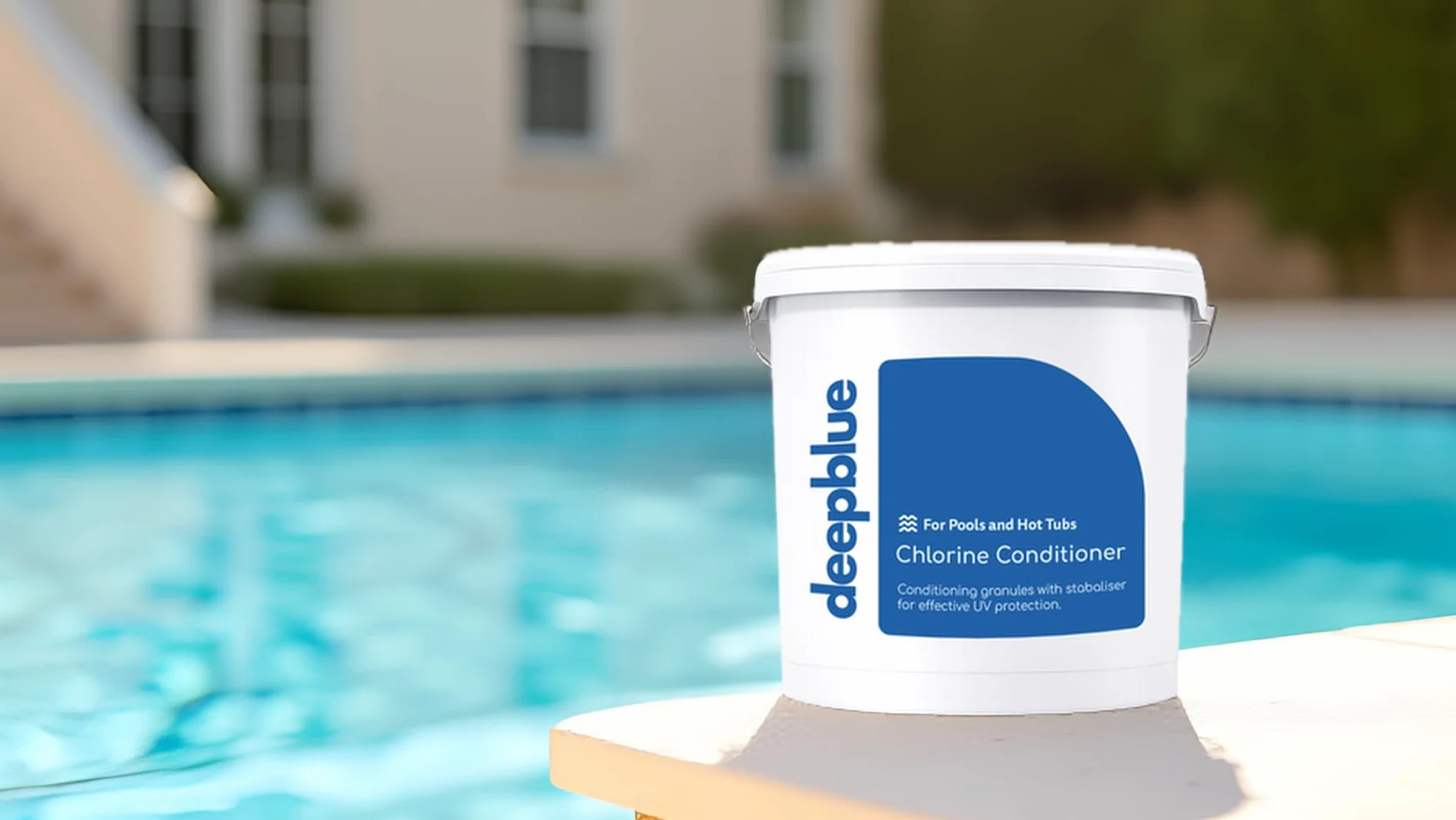 Deep Blue Pro Chlorine Conditioner and Stabiliser 2.5Kg Granular Formula for Pools Granules for Pool and Spa Water Care, 2.5Kg, Suitable for Hot Tub & Pool Maintenance