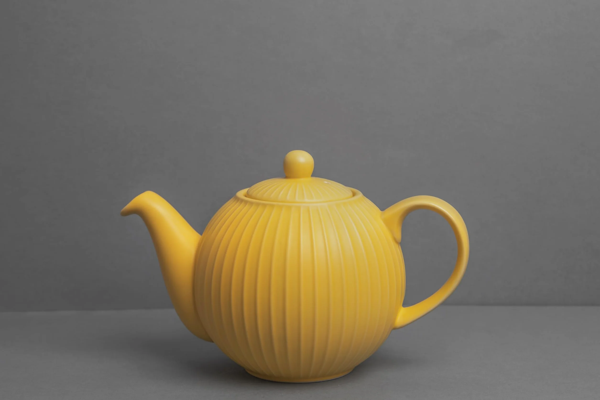 London Pottery Ceramiczny czajniczek Globe z teksturowanym wykończeniem