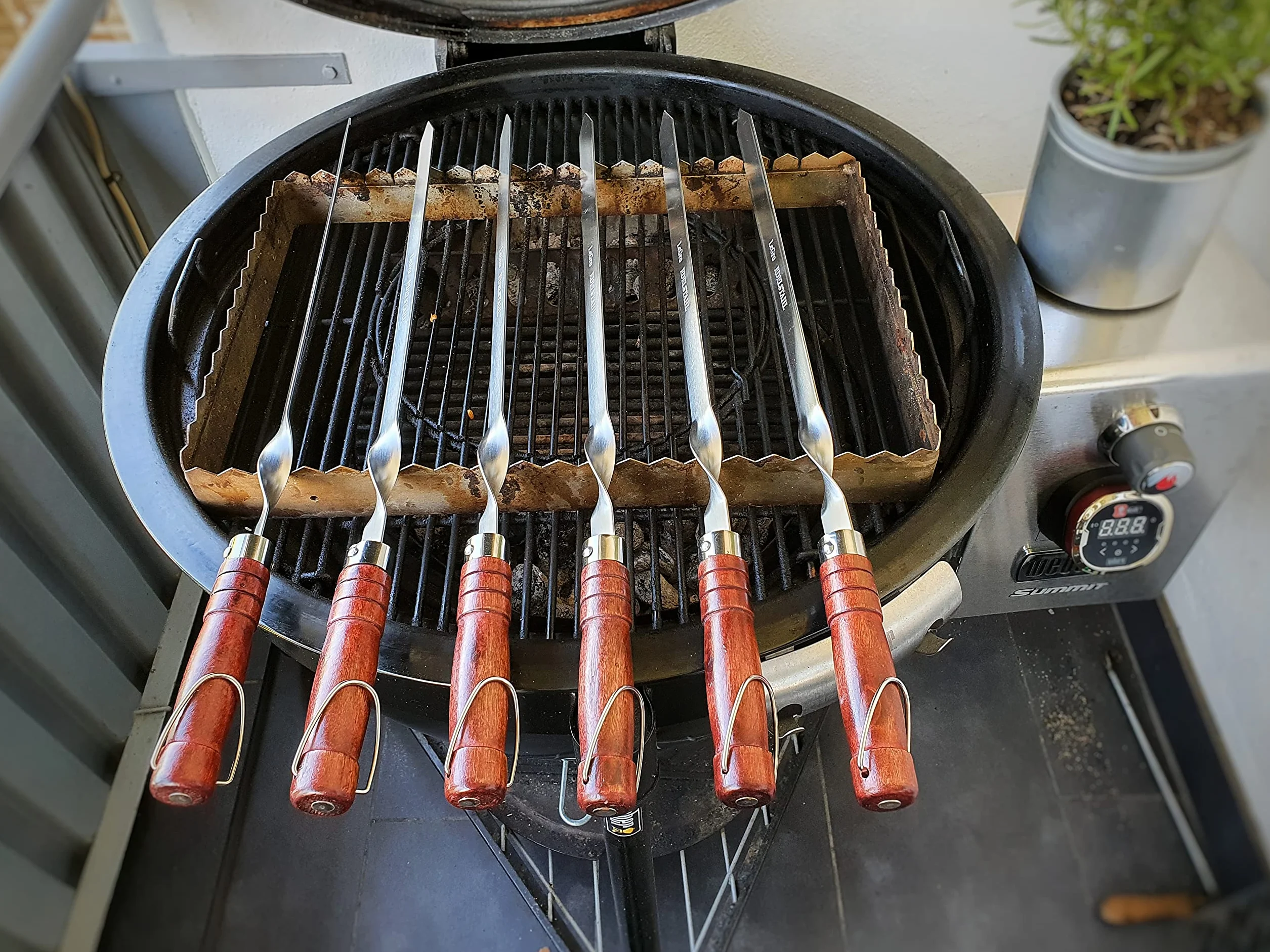 6 szpikulców do grilla ze stali nierdzewnej z drewnianym uchwytem – długość 60 cm / szerokość 2 cm / grubość 2 mm – Lula Lulu Kebab Adana Tschelo Köfte