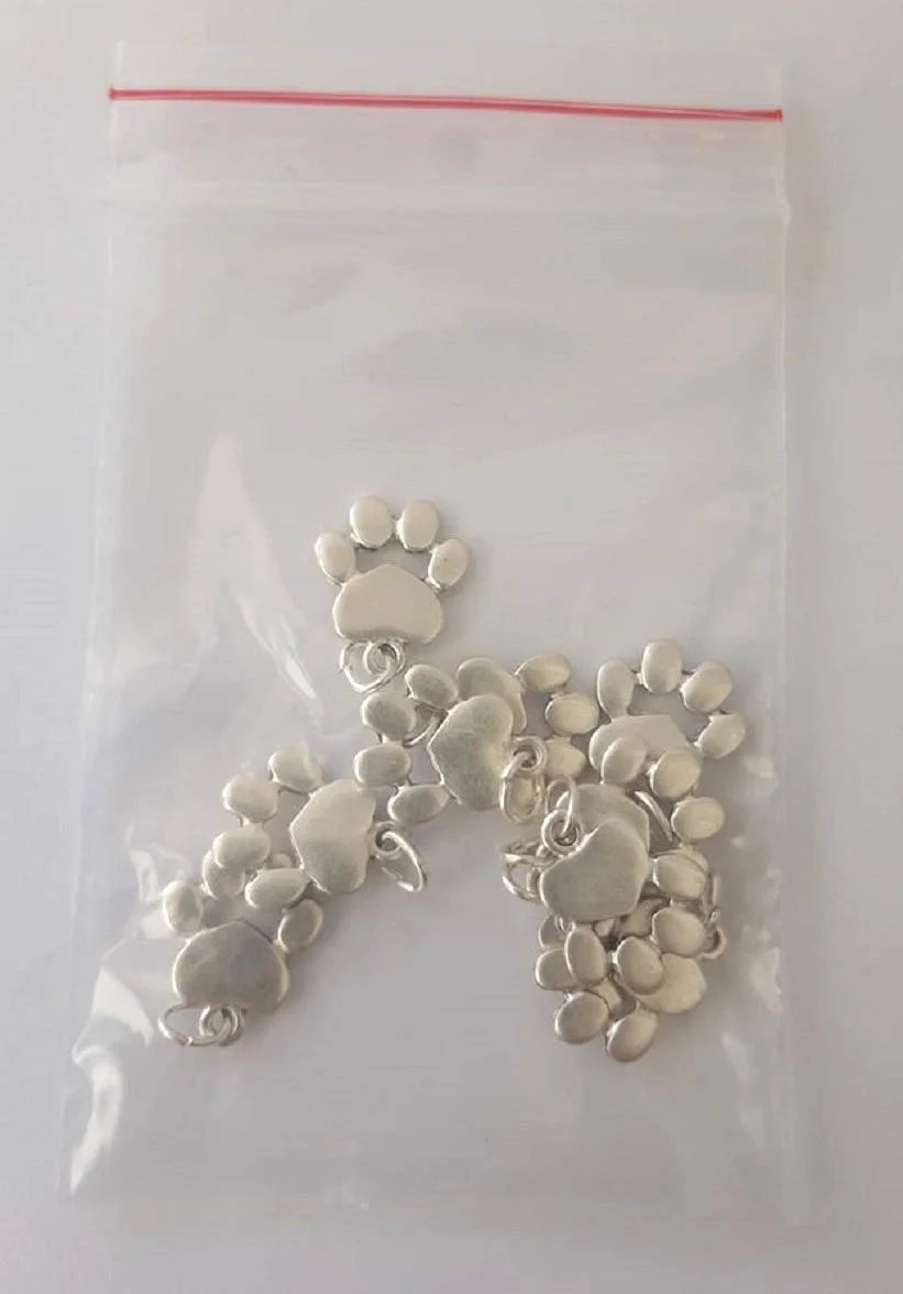 Srebrne pozłacane zawieszki w kształcie łapy psa i kota 10 sztuk charms do biżuterii