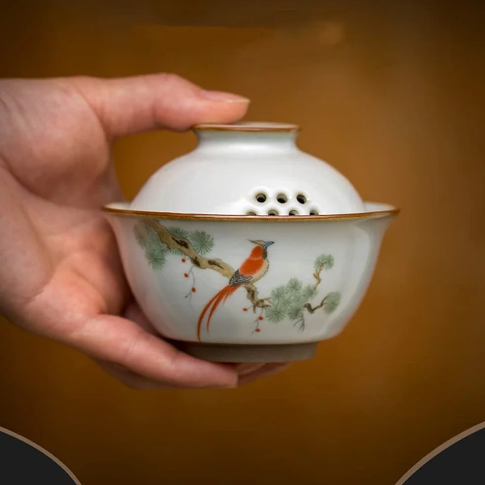 Elegancki chiński ceramiczny zestaw do herbaty wzór ptaka Gaiwan i miska wysokiej jakości akcesoria do herbaty do dekoracji domu dla entuzjastów herbaty i kolekcjonerów