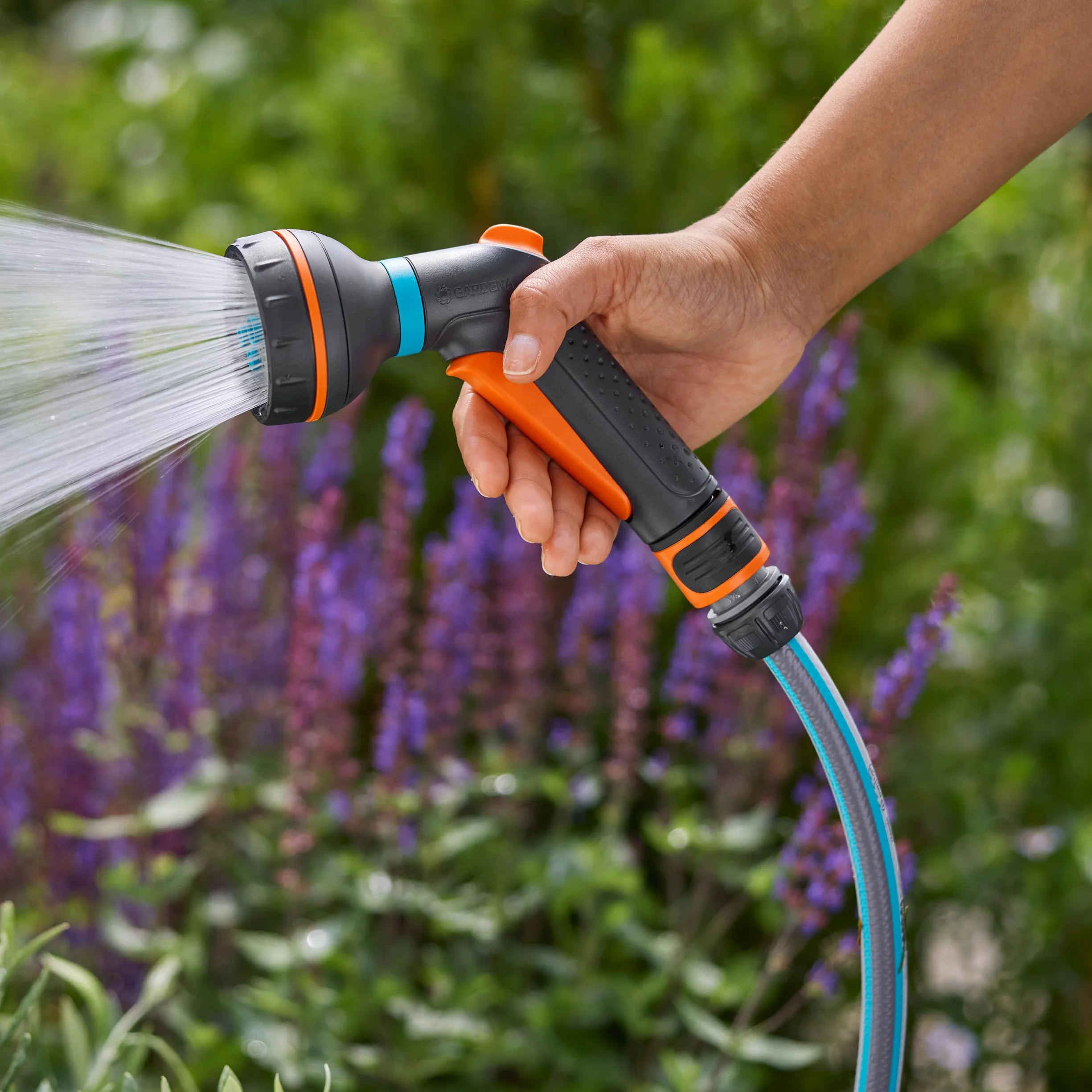 Gardena Classic Wielofunkcyjny Pistolet Zraszający Zraszacze i Dysze Wielofunkcyjny Pistolet Zraszający, do Czyszczenia i Podlewania, Cztery Różnorodne Rodzaje Strumienia (18370-20)