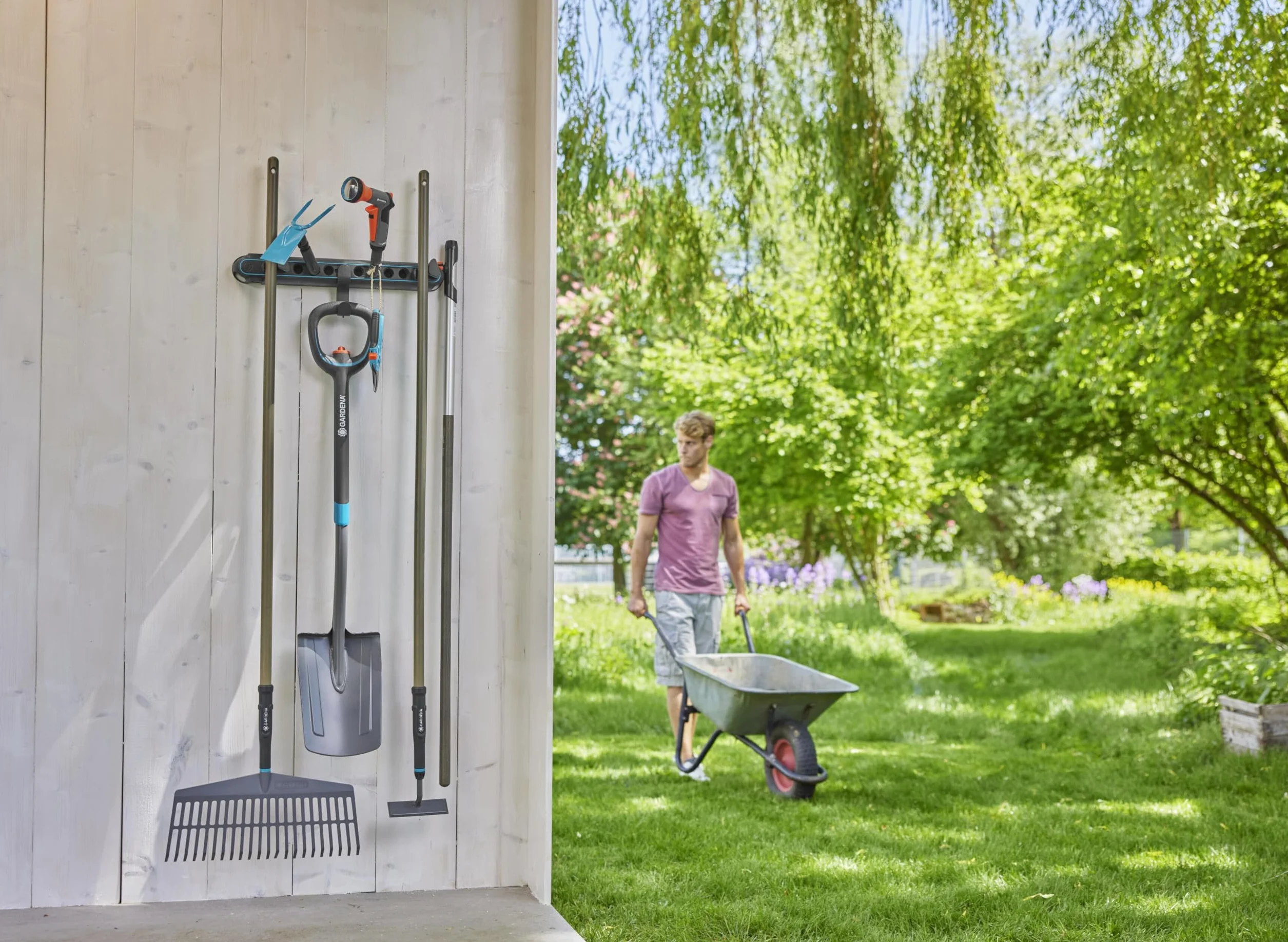Gardena listwa na urządzenia Flex: Hak ścienny na sprzęty domowe i ogrodowe, w tym wtyczki pojed., uchwyt na rękojeści, przechow. w poziomie, z mat. z recyklingu, elast. wyposażanie (3506-20)